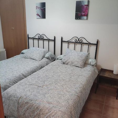 קזאיה דה לה סיירה Apartamento Rural Duplex Del Monte מראה חיצוני תמונה